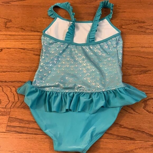 Kids size 10 - 12 one piece swimsuit - Picture 2 of 4